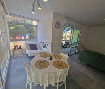 Apartamento de alquiler en Maria del Carmen Garcia, Las Galletas - Photo 3