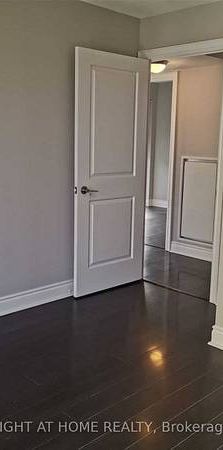 Jarvis St. & Bloor St.W Beautiful 2Bdrm Split Laminate Floors Corner - Photo 1