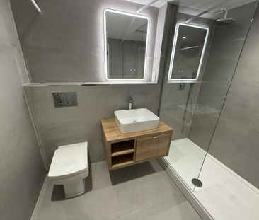 1 bedroom Flat To Let - Photo 4