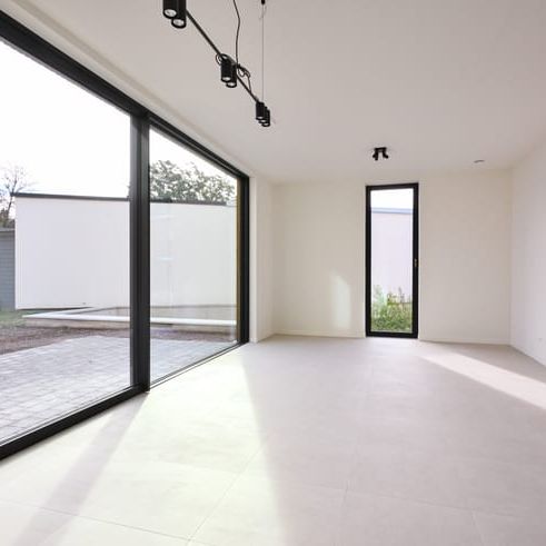 Appartement te huur - Photo 1