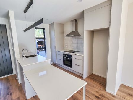 Townhouse Living - Photo 5