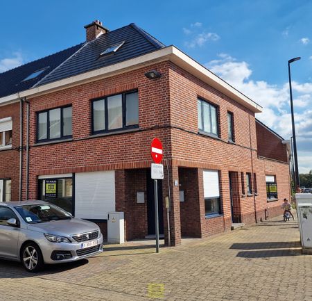 Gelijkvloers appartement met garage nabij centrum! - Foto 2