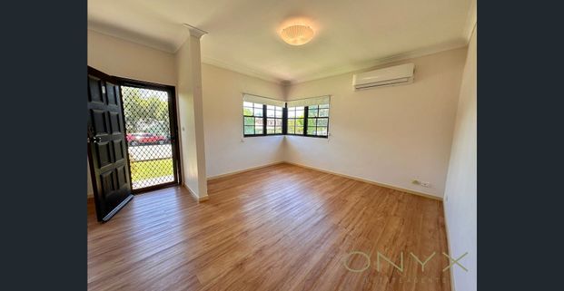 Spacious & Stylish 3-Bedroom Villa - REGISTER TO INSPECT TODAY - Photo 1