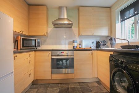 56 Columbus Drive, Sarisbury Green, Southampton - Photo 5