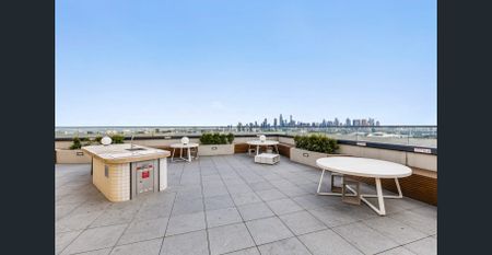 Large Terrace – Spacious Apartment - Lifestyle South Yarra - Photo 2