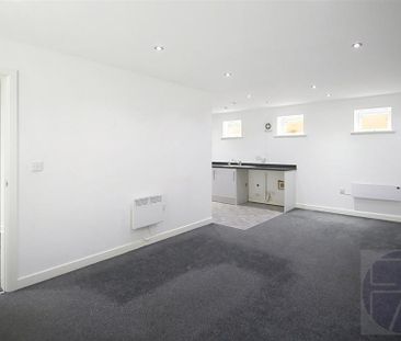 2 bedroom house to rent - Photo 1