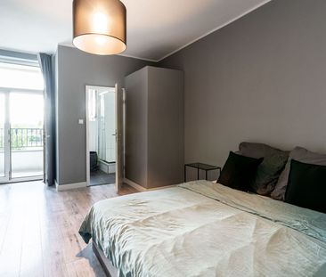 Wunderschöne, möblierte 3-Zimmer-Wohnung mit Balkonen in Düsseldorf... - Photo 2