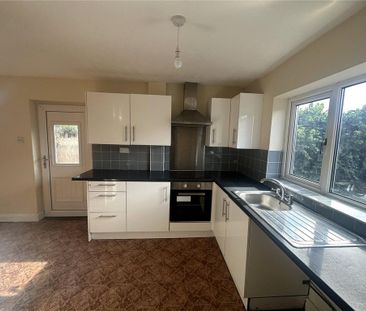 3 bedroom semi-detached house to rent - Photo 6