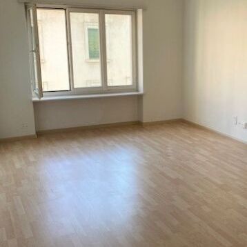 Logement à l’emplacement central - Photo 1