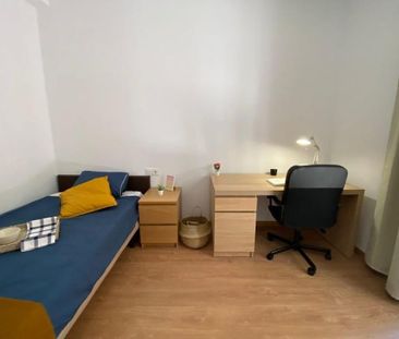 Avinguda de lOest, Valencia, Valencian Community 46001 - Photo 1