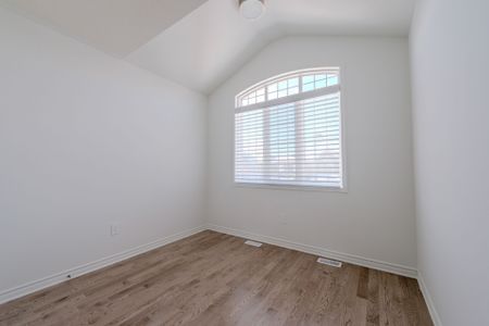 For Lease - 7 Moss Drive, Markham, Ontario - Photo 2