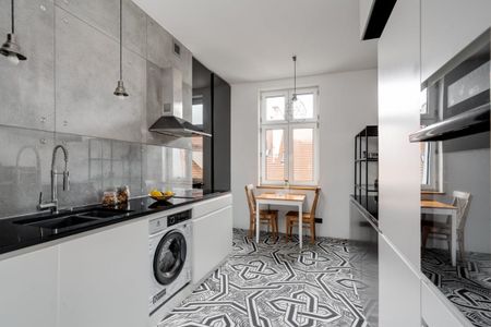 Przestronne klimatyczne mieszkanie z 2 balkonami 103 m² - Photo 4