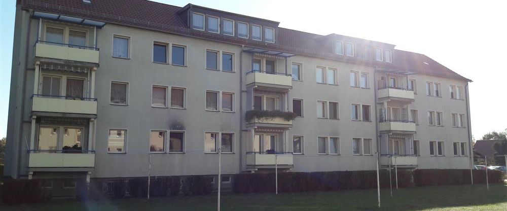 Zwei Zimmer, Küche und Bad mit Fenster, ruhige Gegend - Foto 1