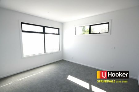 BRAND NEW TOWNHOUSE - Photo 5