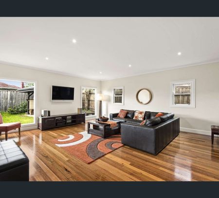 14 Judith Street, Burwood, Vic 3125 - Photo 2