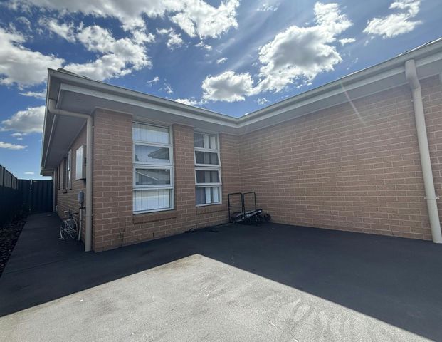 2/10 Glen Ayr Avenue - Photo 1