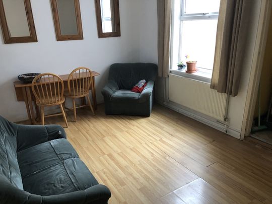 3 bed house to rent in Cromwell Road, Colchester - Photo 1