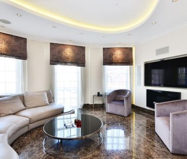 3 bedroom flat to rent - Photo 1
