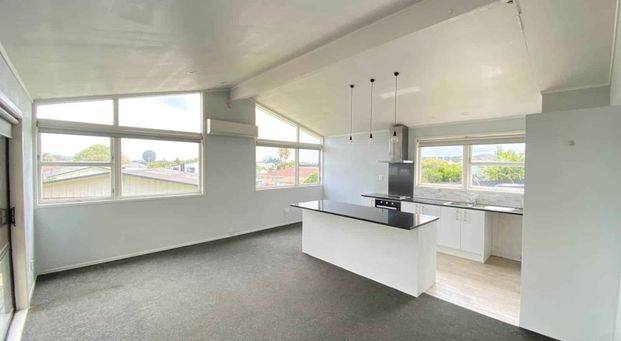 Welcome Home - Photo 1