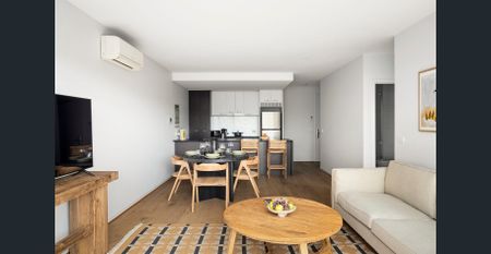 Fully furnished 2 Bedroom 2 Bathroom Apartment - Photo 2