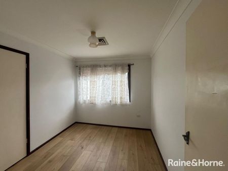 5/107 Chester Rd, Ingleburn, NSW 2565 - Photo 4