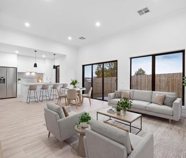 Brand New Three Bedroom Family Home in Prime Bayswater Location - Photo 2