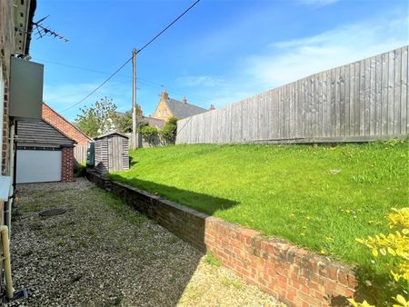 Honeysuckle Cottage, Goadby, Leicester, LE7 - Photo 2