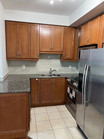 For Lease - 18 Holmes Avenue Unit# 1402, Toronto, Ontario - Photo 3