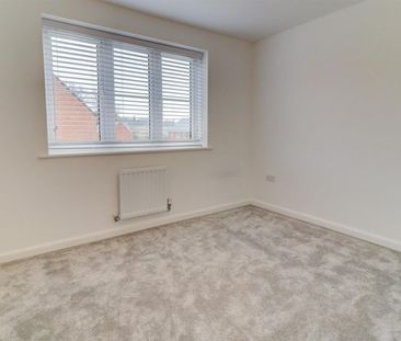 4 BED Detached house To rent - Photo 4