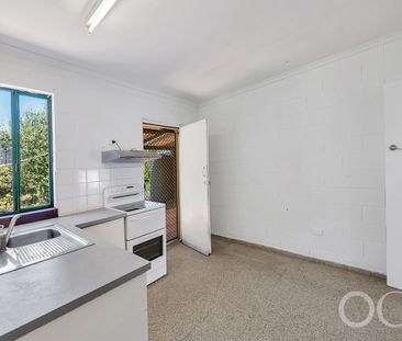 Open the Door to Coastal Comfort - Photo 1