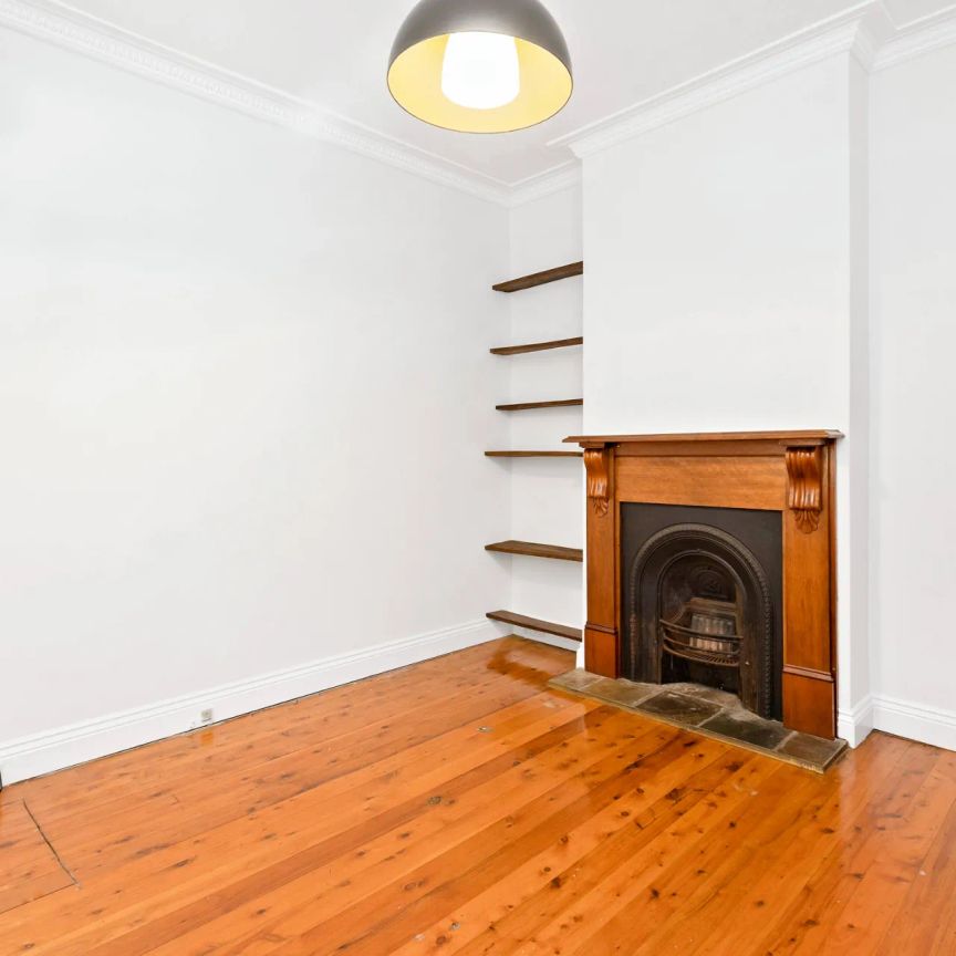 Charming village terrace perfectly located. - Photo 1