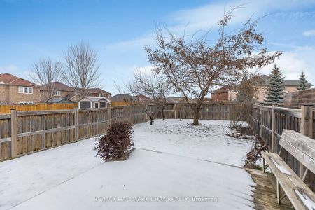 Detached Home For Lease | N8048620 - Photo 4