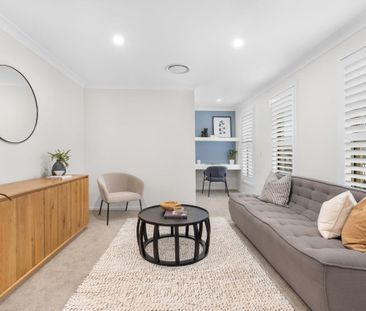 8 Harcourt Parade, Macquarie Hills NSW 2285 - House For Rent | Domain - Photo 5