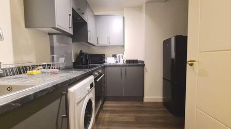 2 bedroom apartment to rent - Photo 5