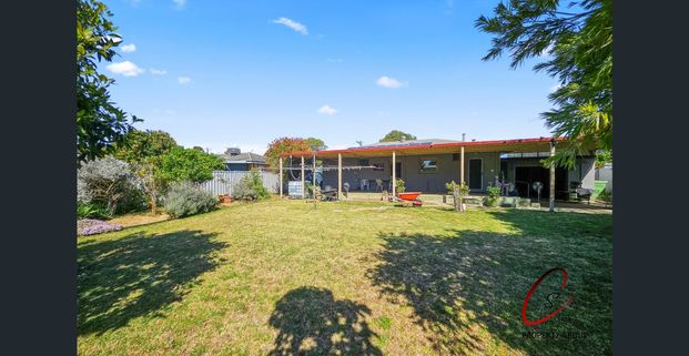 Cozy Home in Kenwick - Photo 1