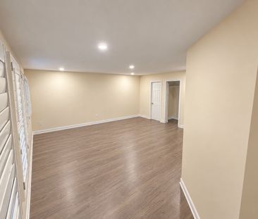 For Lease - 742 Winterton Way, Mississauga, Ontario - Photo 6
