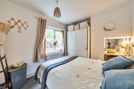 Court Farm Gardens, Manor Green Road, Epsom, Surrey, KT19 8SL - Photo 5