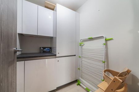 3 bedroom flat to rent - Photo 2