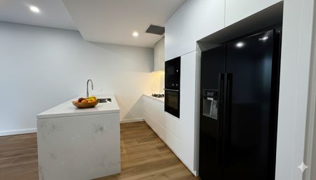 BRAND NEW APARTMENT - SOLIS BY ASTINA! - Photo 2