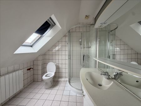 Location Appartement 2 pièces 35m² - Photo 2