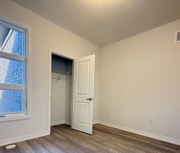 For Lease - 51 Harold Wilson Lane Unit# Upper, Richmond Hill, Ontario - Photo 3