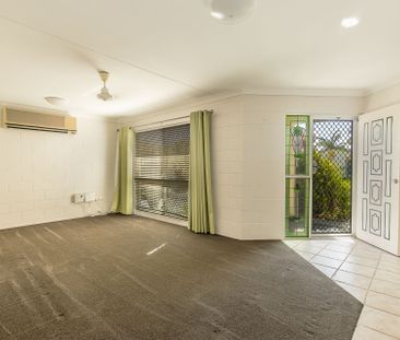 22 Dalkeith Crescent, Mount Louisa - Photo 2