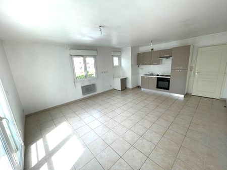 Location Appartement 2 pièces 44m² - Photo 3