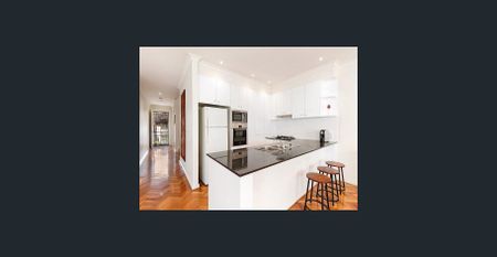 Contemporary Living, Lifestyle Location - Photo 2