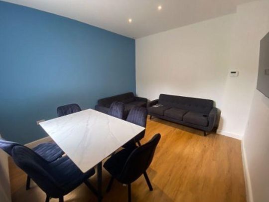 8 bedroom house share to rent - Photo 1