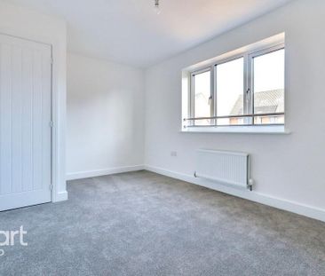 3 bedroom semi-detached house to rent - Photo 2