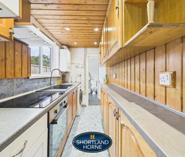 4 bedroom terraced house to rent - Photo 5