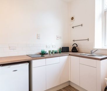 Bedsit, Cranbrook Road, BS6 - Photo 4