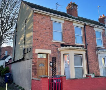 4 bedroom house, 1 en-suite - Photo 1