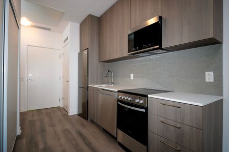 For Lease - 7439 Kingston Road Unit# 321, Toronto, Ontario - Photo 4